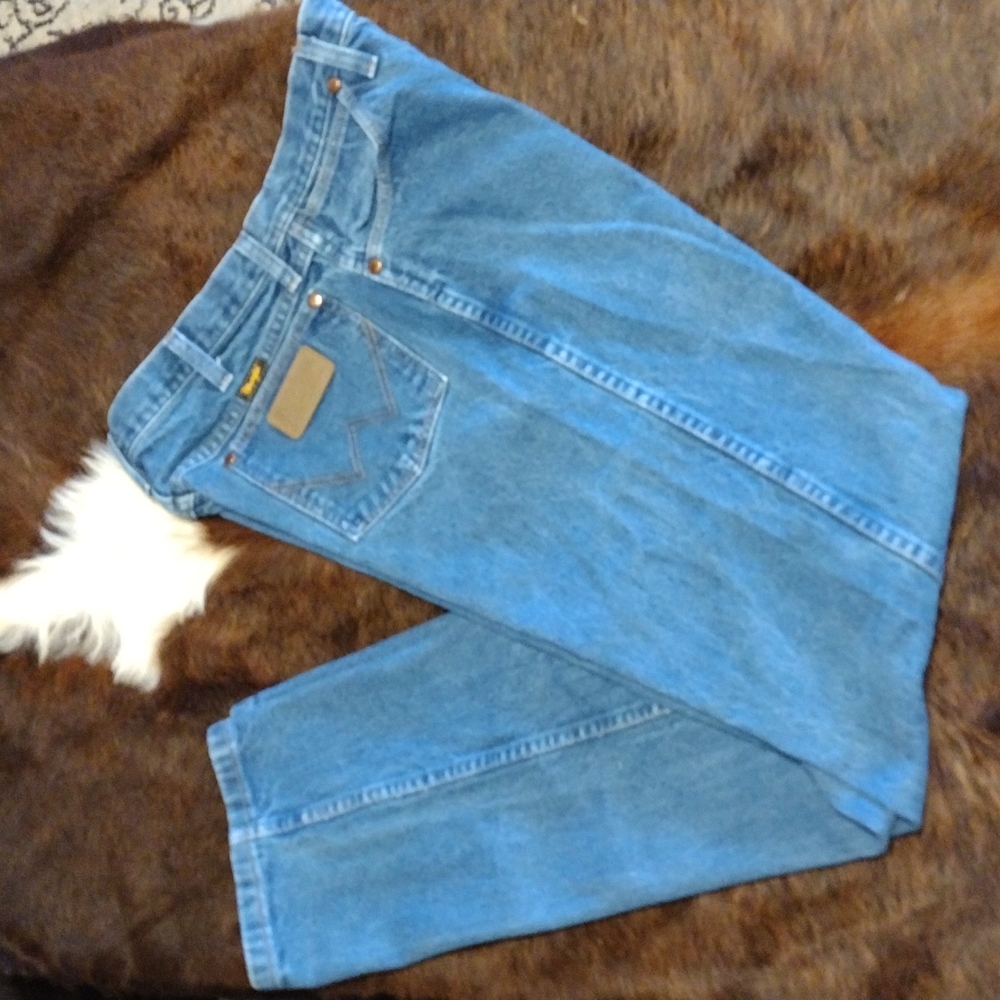 Like New Men's Wrangler Cowboy Cut Original Fit Jeans👖 🤠